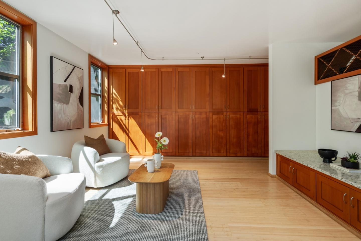 Detail Gallery Image 16 of 23 For 1005 Portola Rd, Portola Valley,  CA 94028 - 5 Beds | 3/1 Baths