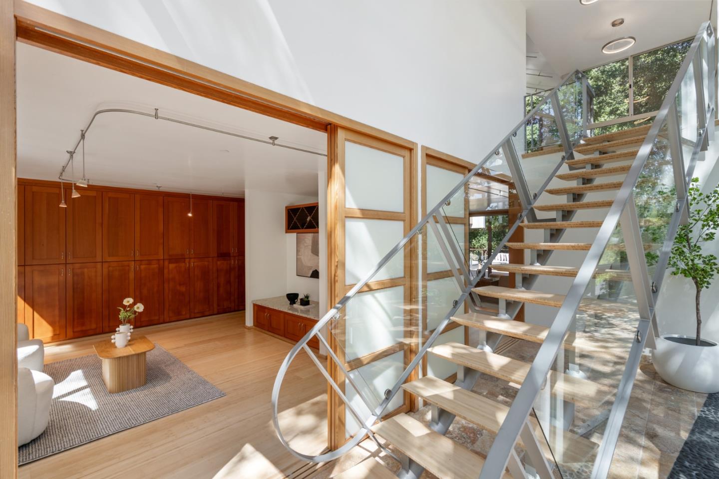 Detail Gallery Image 2 of 23 For 1005 Portola Rd, Portola Valley,  CA 94028 - 5 Beds | 3/1 Baths