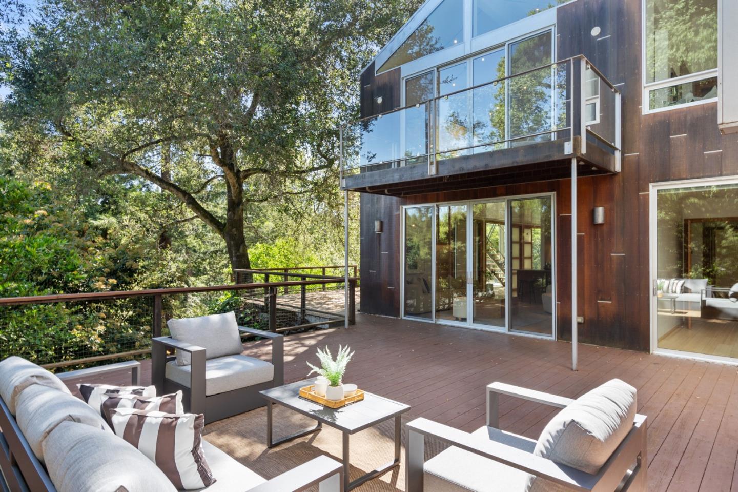 Detail Gallery Image 21 of 23 For 1005 Portola Rd, Portola Valley,  CA 94028 - 5 Beds | 3/1 Baths