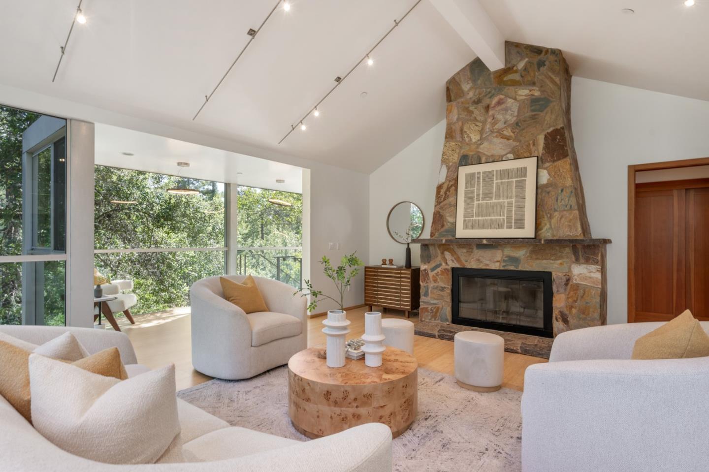 Detail Gallery Image 3 of 23 For 1005 Portola Rd, Portola Valley,  CA 94028 - 5 Beds | 3/1 Baths