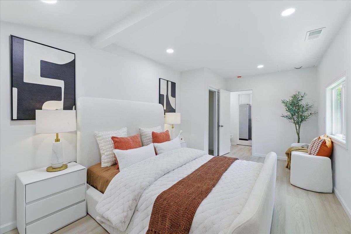 Detail Gallery Image 20 of 48 For 571 Hamilton Ave, Menlo Park,  CA 94025 - 3 Beds | 2 Baths