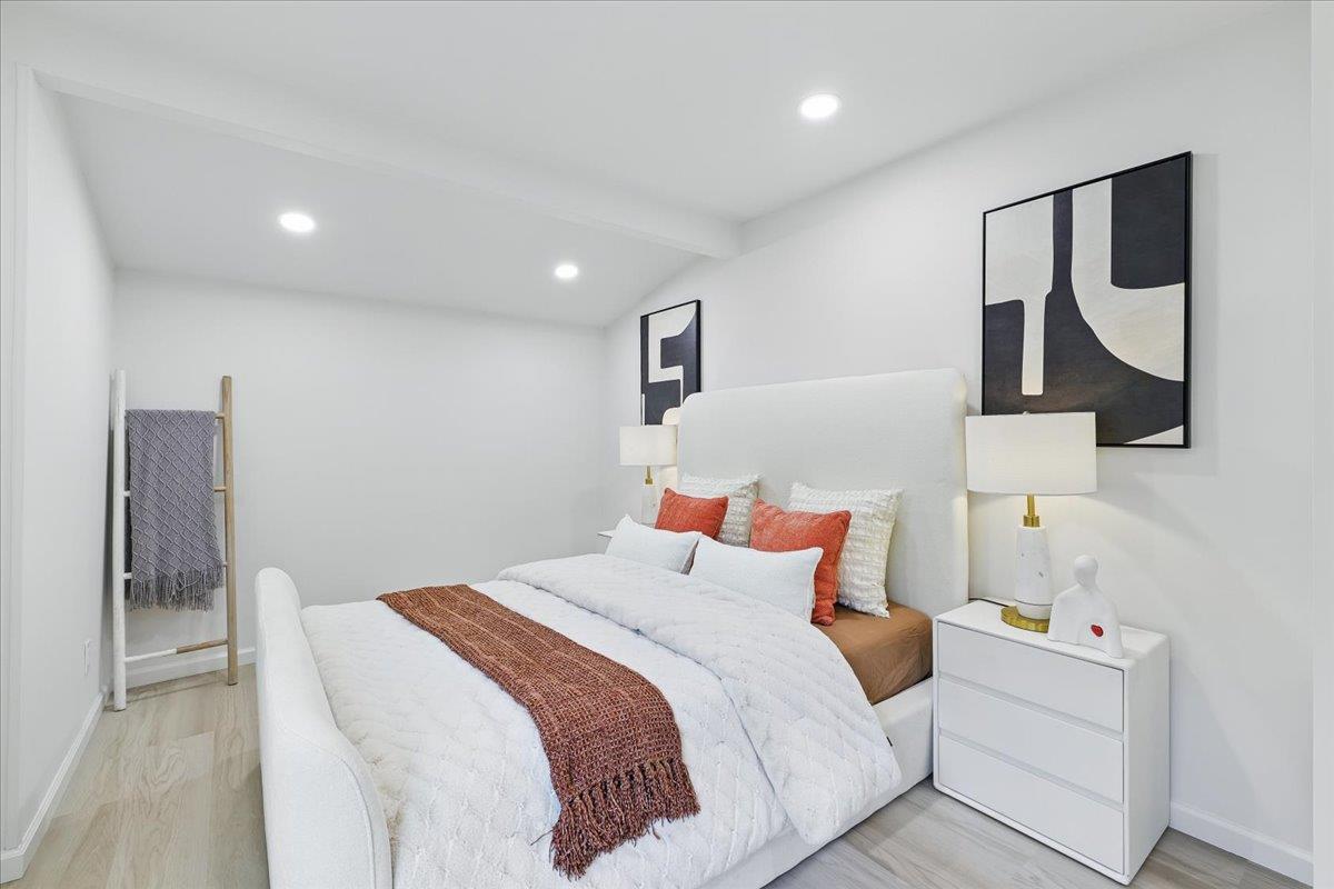 Detail Gallery Image 21 of 48 For 571 Hamilton Ave, Menlo Park,  CA 94025 - 3 Beds | 2 Baths