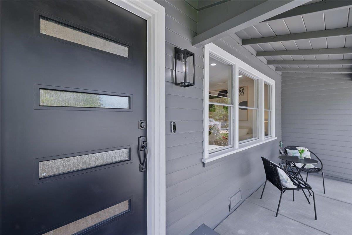 Detail Gallery Image 37 of 48 For 571 Hamilton Ave, Menlo Park,  CA 94025 - 3 Beds | 2 Baths