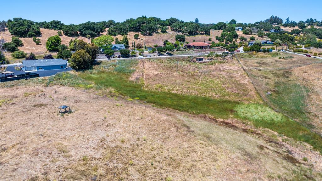 Detail Gallery Image 13 of 33 For 363 Orchard Hill Rd, San Juan Bautista,  CA 95045 - – Beds | – Baths