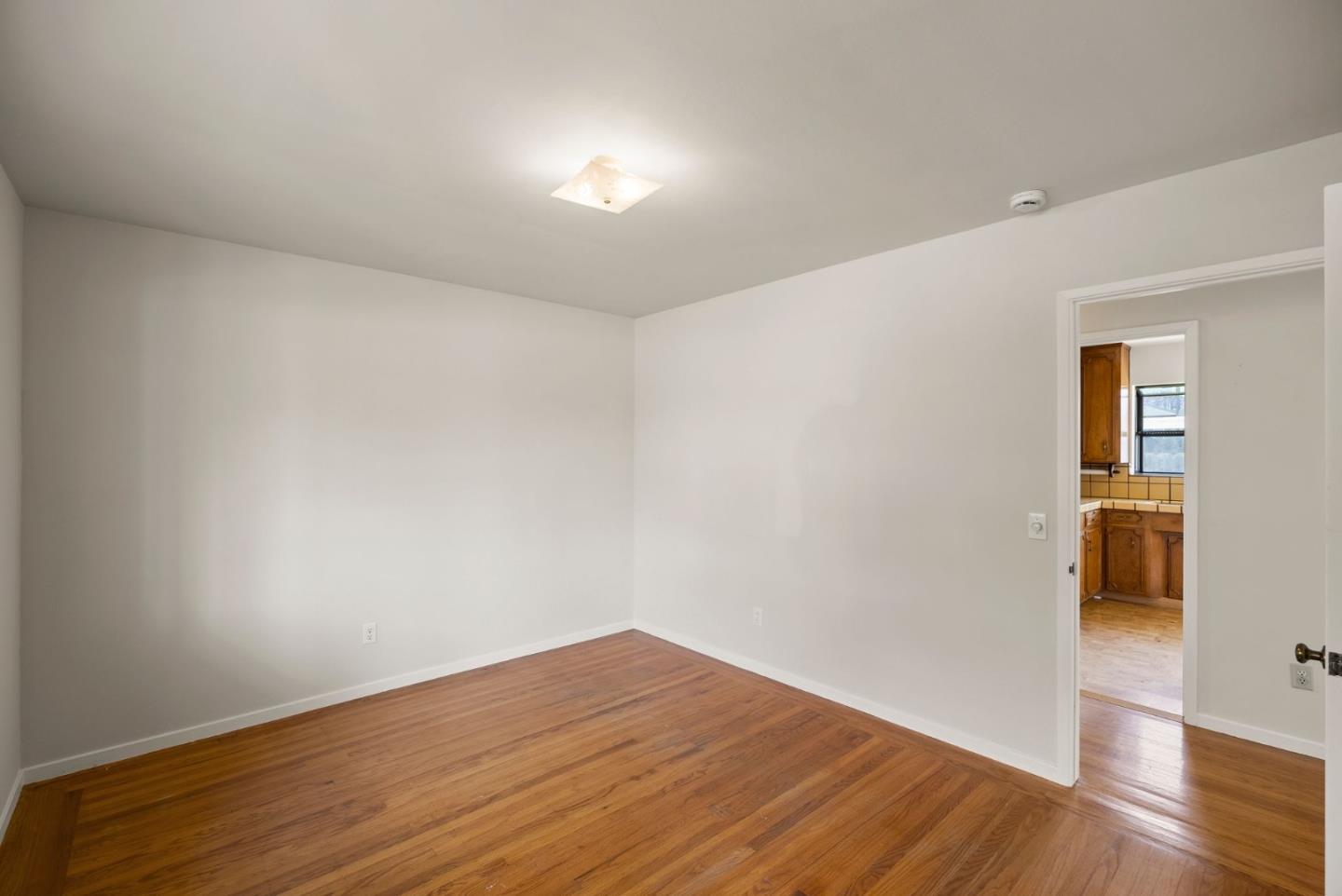 Detail Gallery Image 14 of 28 For 41 Bronson St, Watsonville,  CA 95076 - 3 Beds | 1 Baths