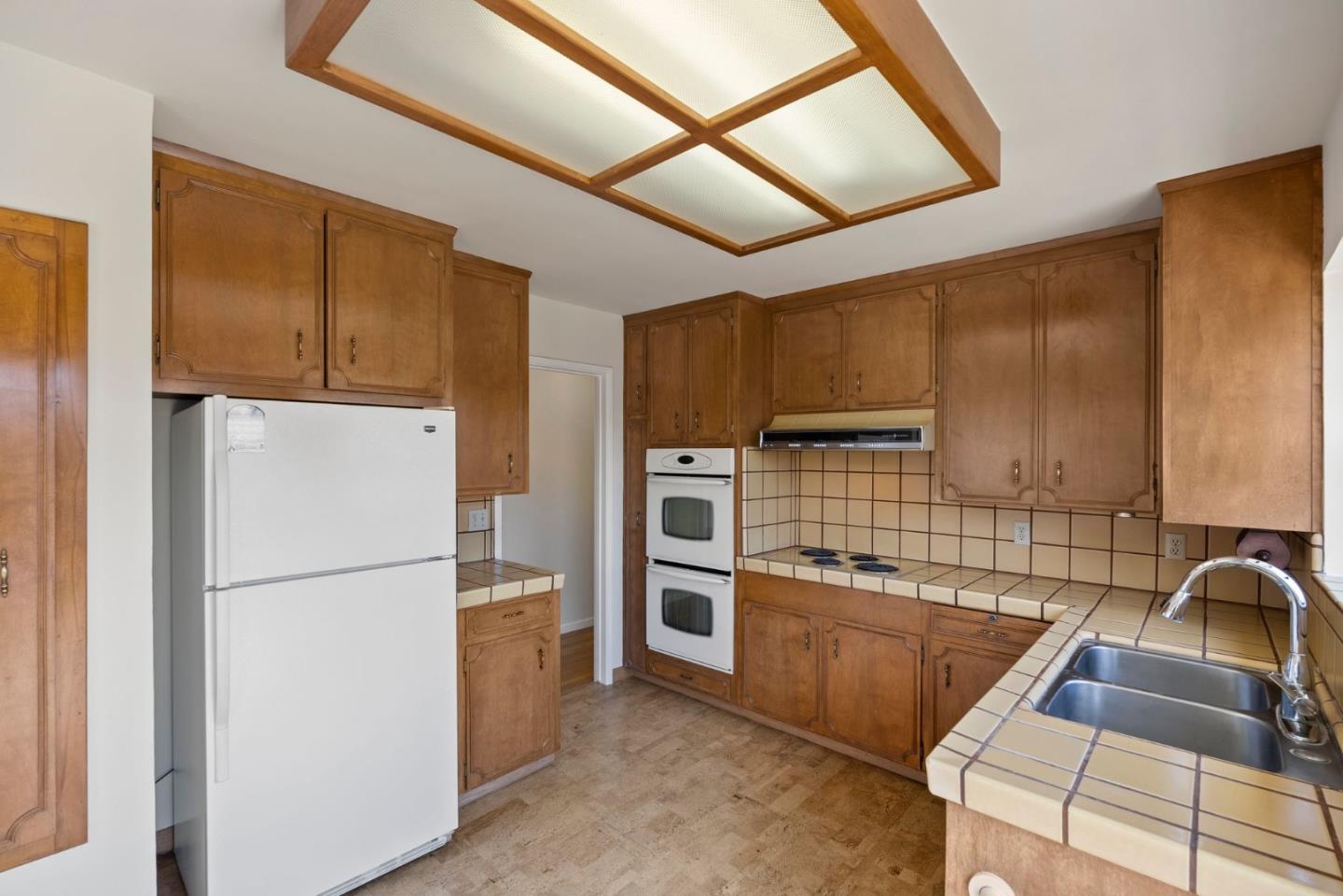 Detail Gallery Image 9 of 28 For 41 Bronson St, Watsonville,  CA 95076 - 3 Beds | 1 Baths