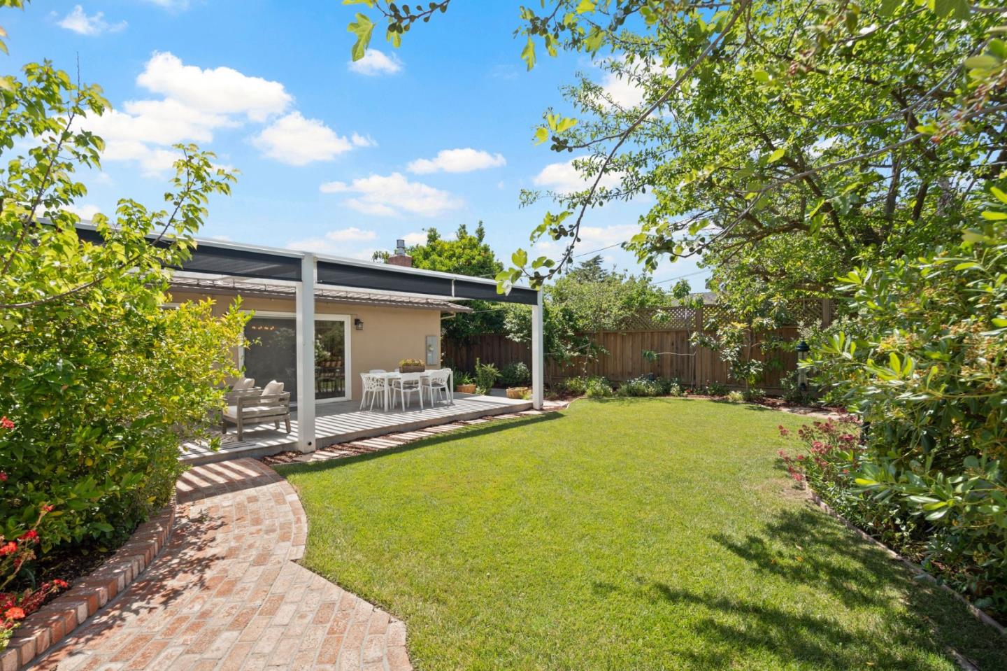 Detail Gallery Image 34 of 57 For 1193 Runnymede Dr, San Jose,  CA 95117 - 4 Beds | 2 Baths