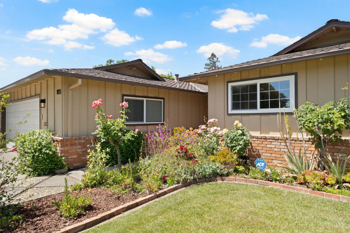 Detail Gallery Image 39 of 57 For 1193 Runnymede Dr, San Jose,  CA 95117 - 4 Beds | 2 Baths