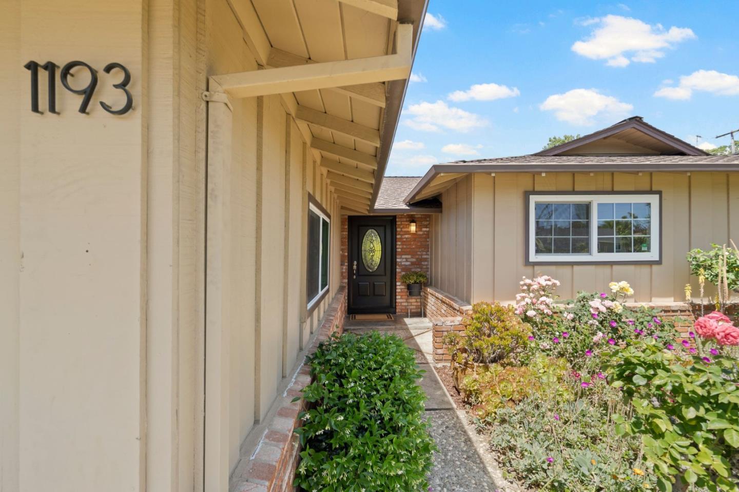 Detail Gallery Image 43 of 57 For 1193 Runnymede Dr, San Jose,  CA 95117 - 4 Beds | 2 Baths