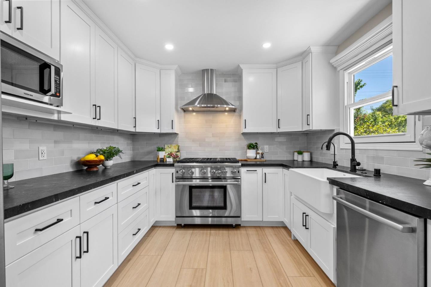 Detail Gallery Image 19 of 57 For 3517 Pasadena Dr, San Mateo,  CA 94403 - 3 Beds | 1 Baths
