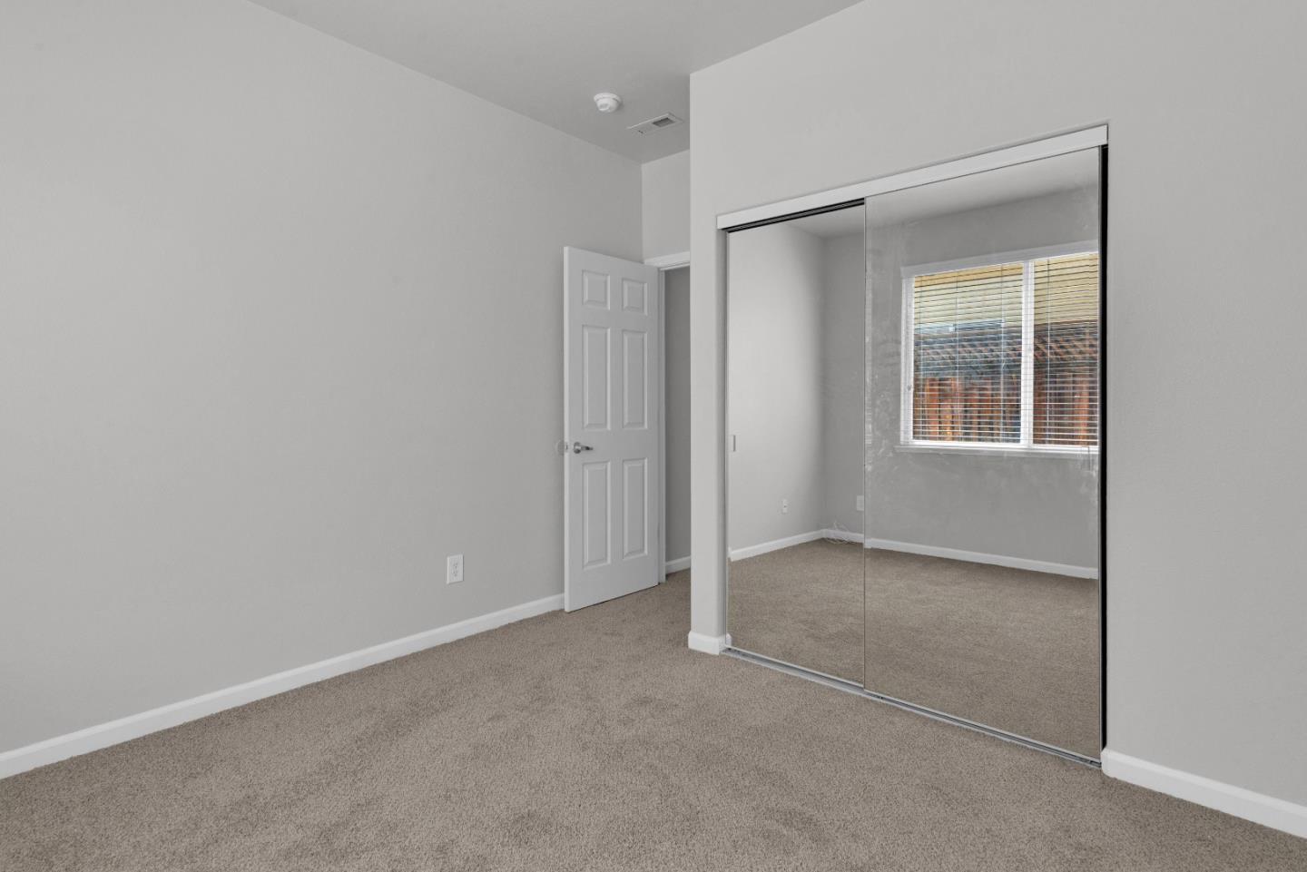 Detail Gallery Image 11 of 30 For 873 Santa Barbara, Soledad,  CA 93960 - 6 Beds | 3 Baths