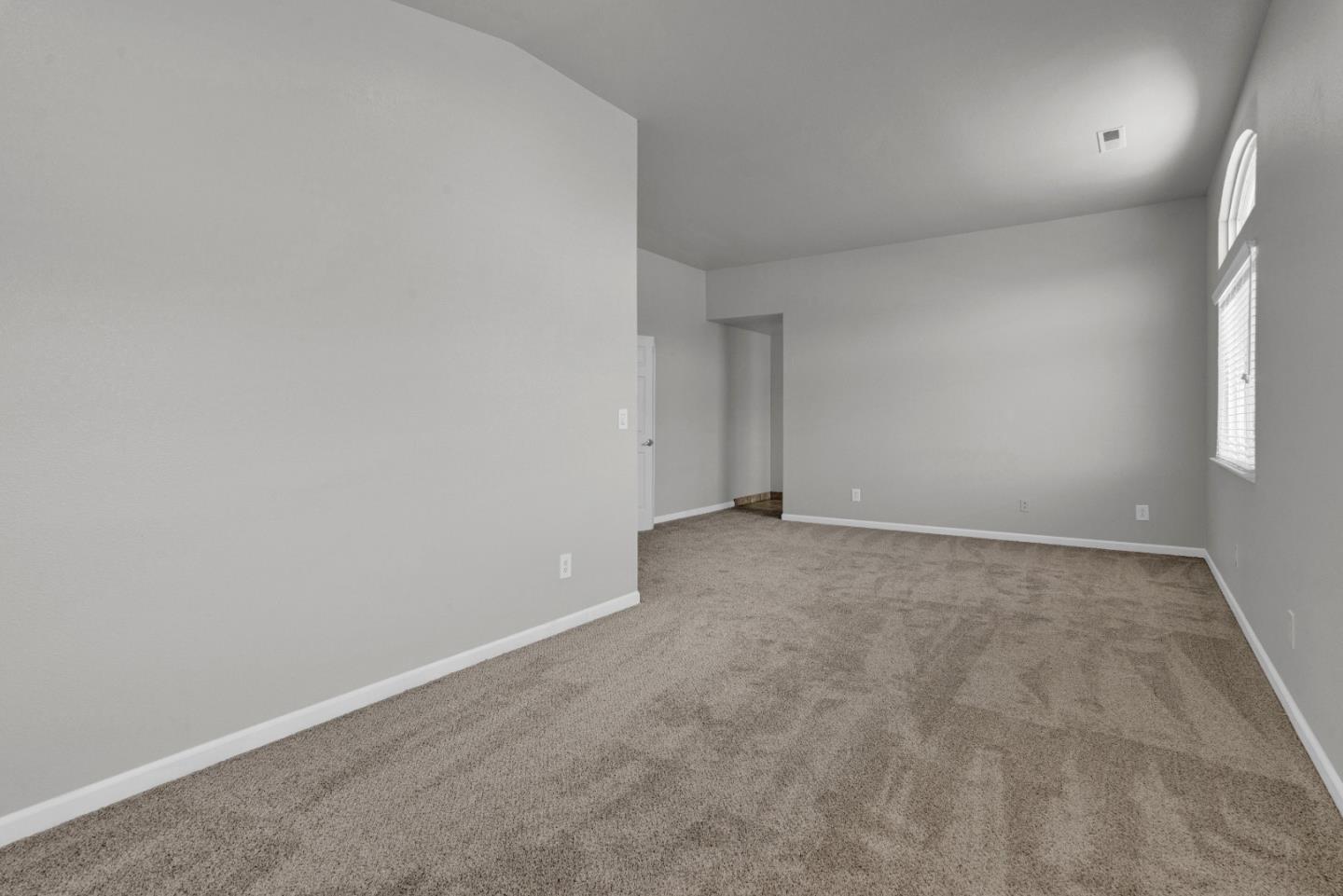 Detail Gallery Image 18 of 30 For 873 Santa Barbara, Soledad,  CA 93960 - 6 Beds | 3 Baths