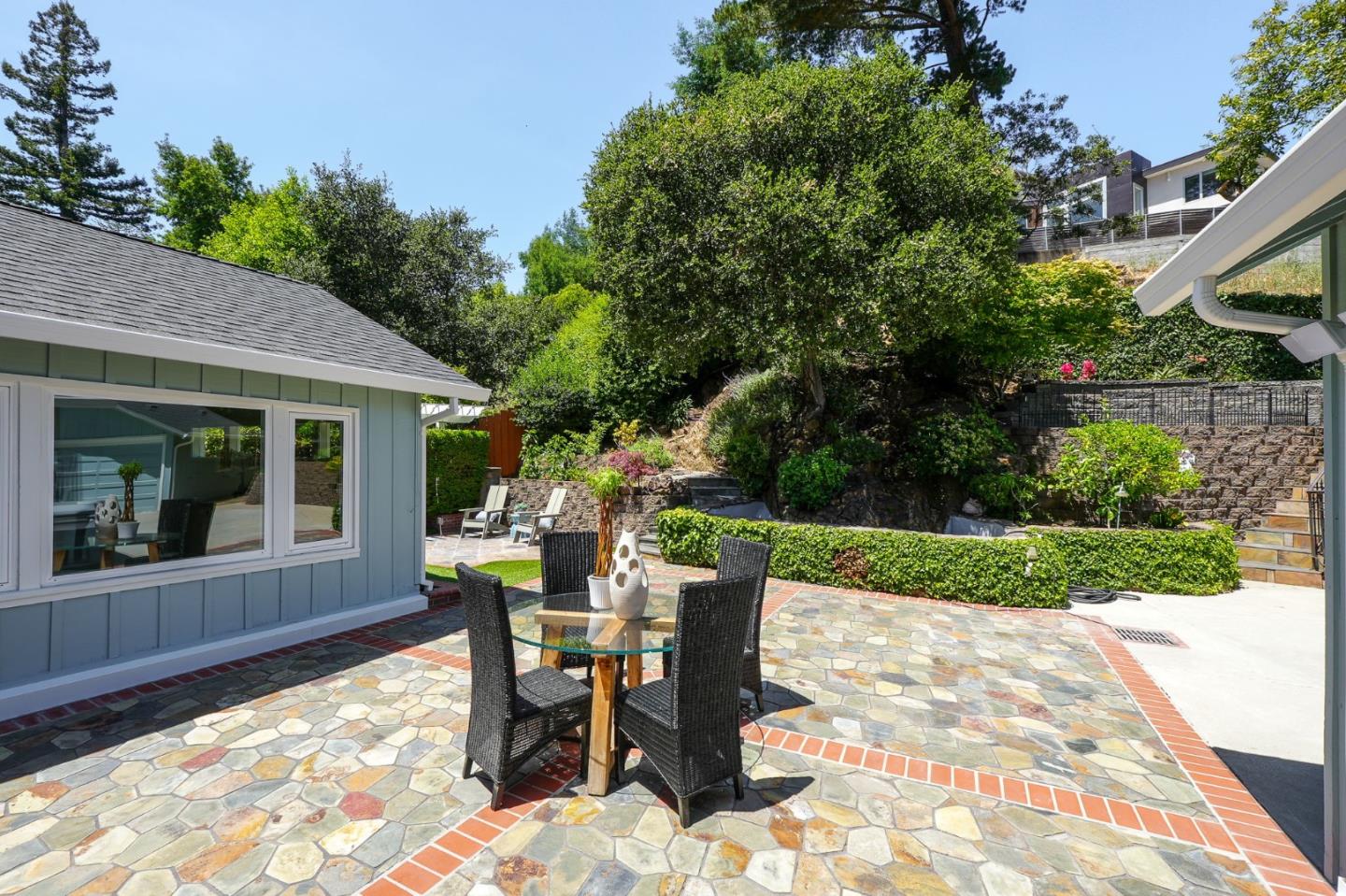 Detail Gallery Image 37 of 61 For 60 El Cerrito Ave, San Mateo,  CA 94402 - 3 Beds | 3 Baths