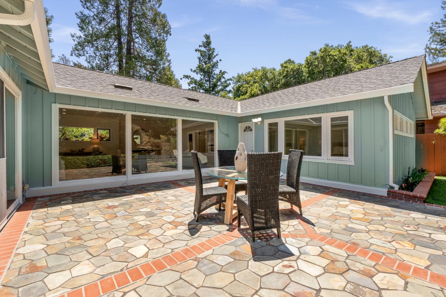 Detail Gallery Image 39 of 61 For 60 El Cerrito Ave, San Mateo,  CA 94402 - 3 Beds | 3 Baths