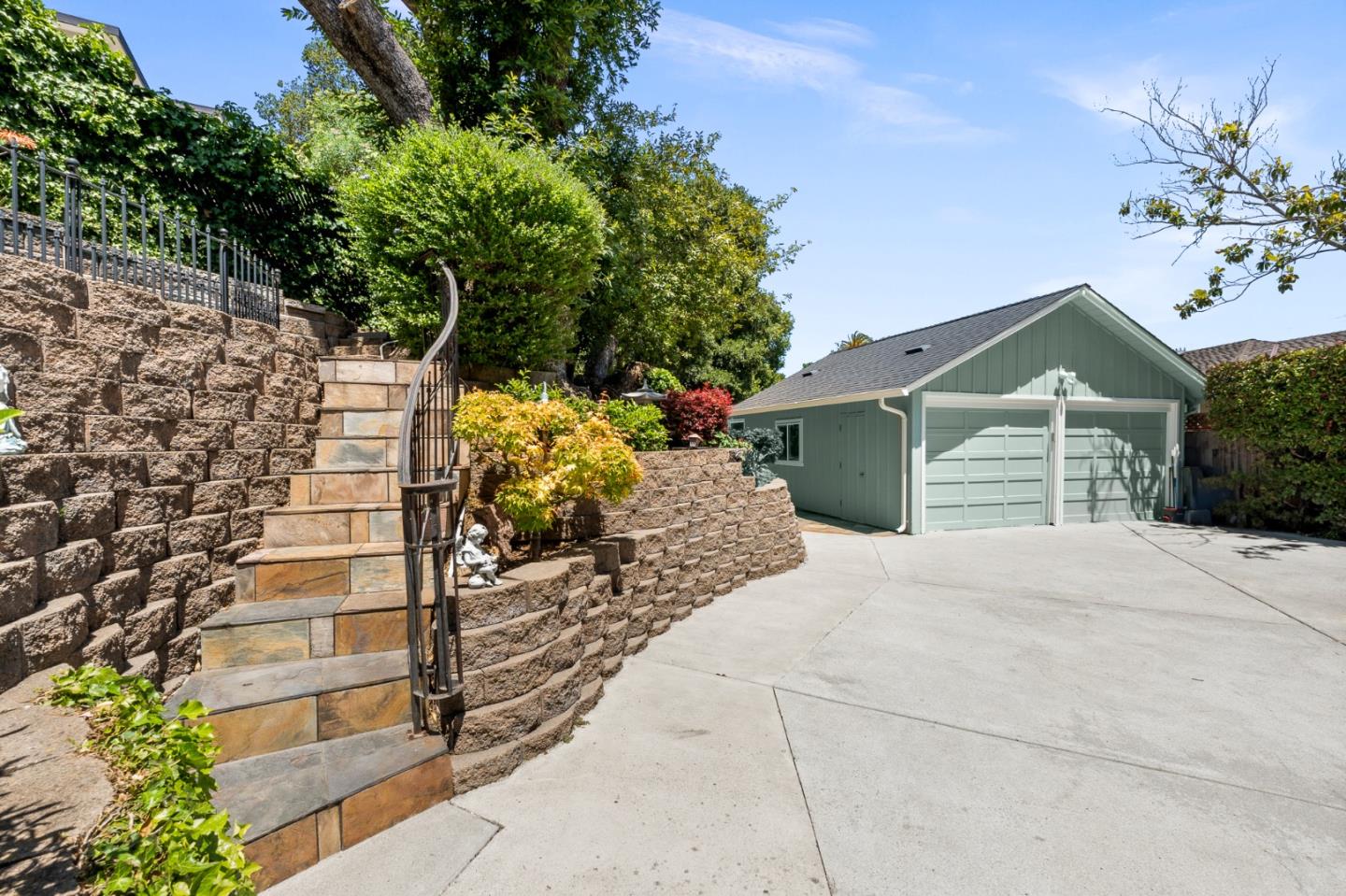 Detail Gallery Image 44 of 61 For 60 El Cerrito Ave, San Mateo,  CA 94402 - 3 Beds | 3 Baths