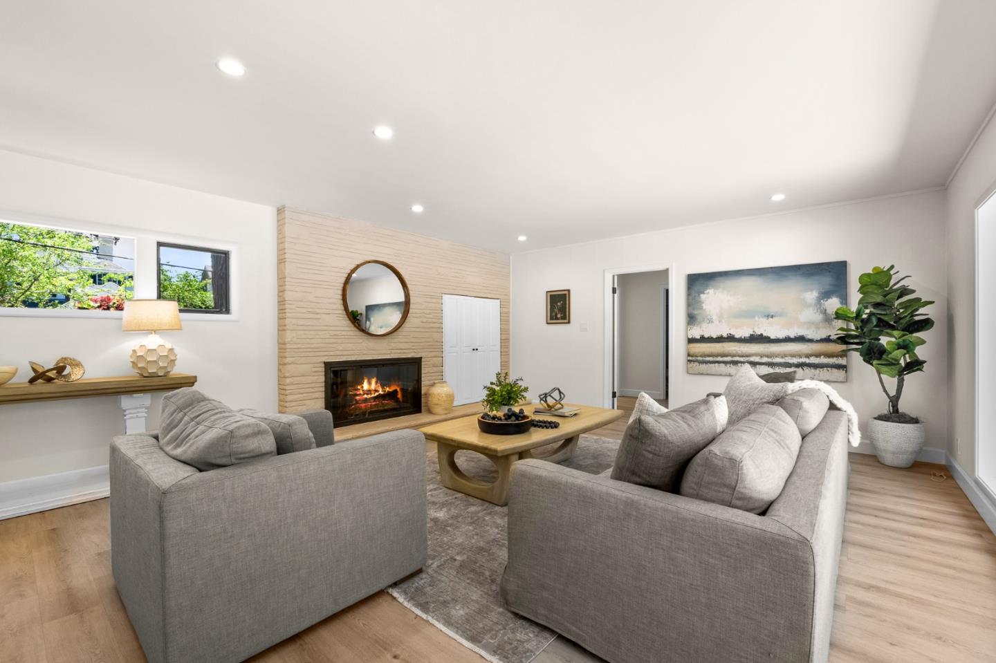 Detail Gallery Image 5 of 61 For 60 El Cerrito Ave, San Mateo,  CA 94402 - 3 Beds | 3 Baths