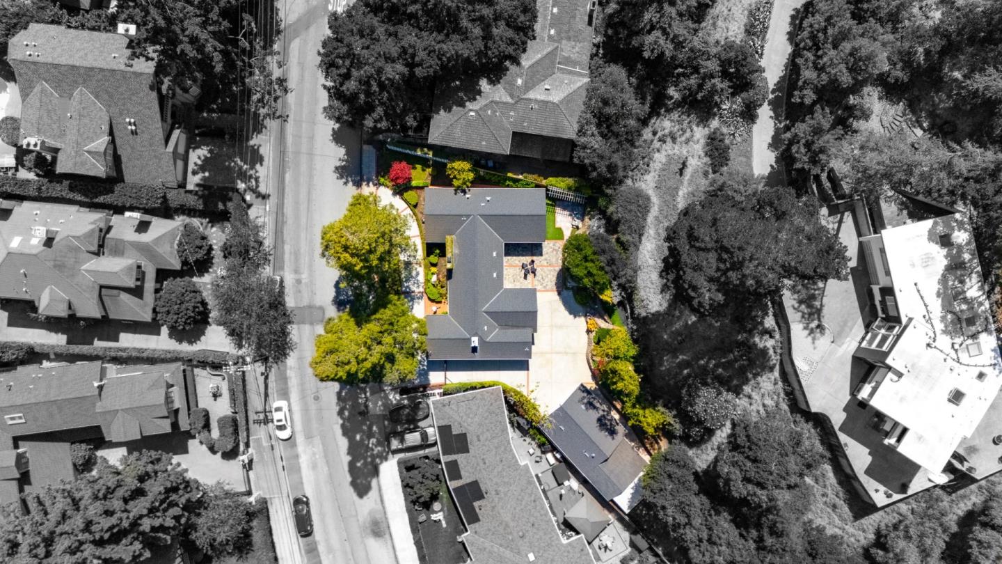Detail Gallery Image 58 of 61 For 60 El Cerrito Ave, San Mateo,  CA 94402 - 3 Beds | 3 Baths