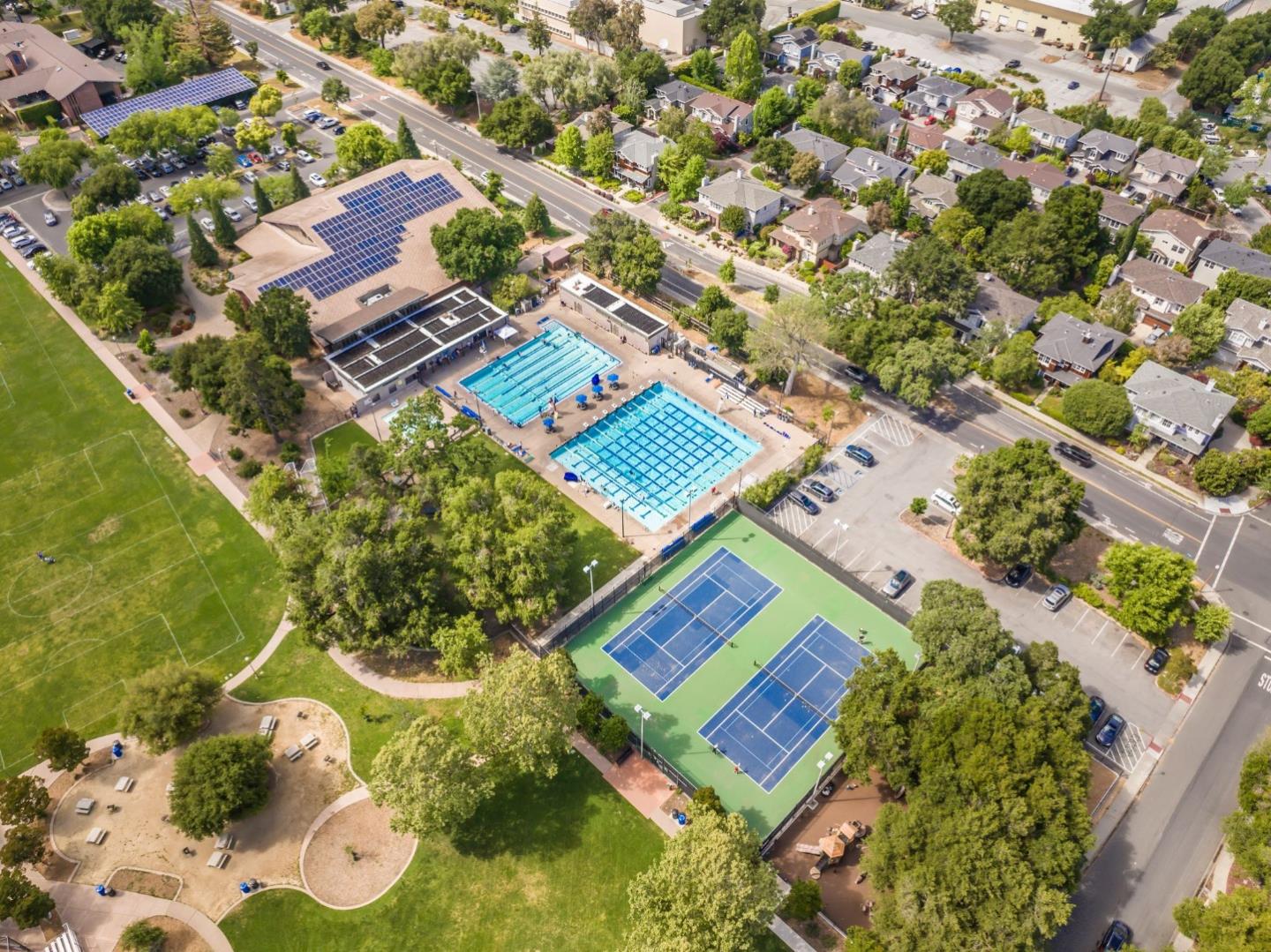 Detail Gallery Image 34 of 36 For 21 Willow Rd #45,  Menlo Park,  CA 94025 - 2 Beds | 2 Baths