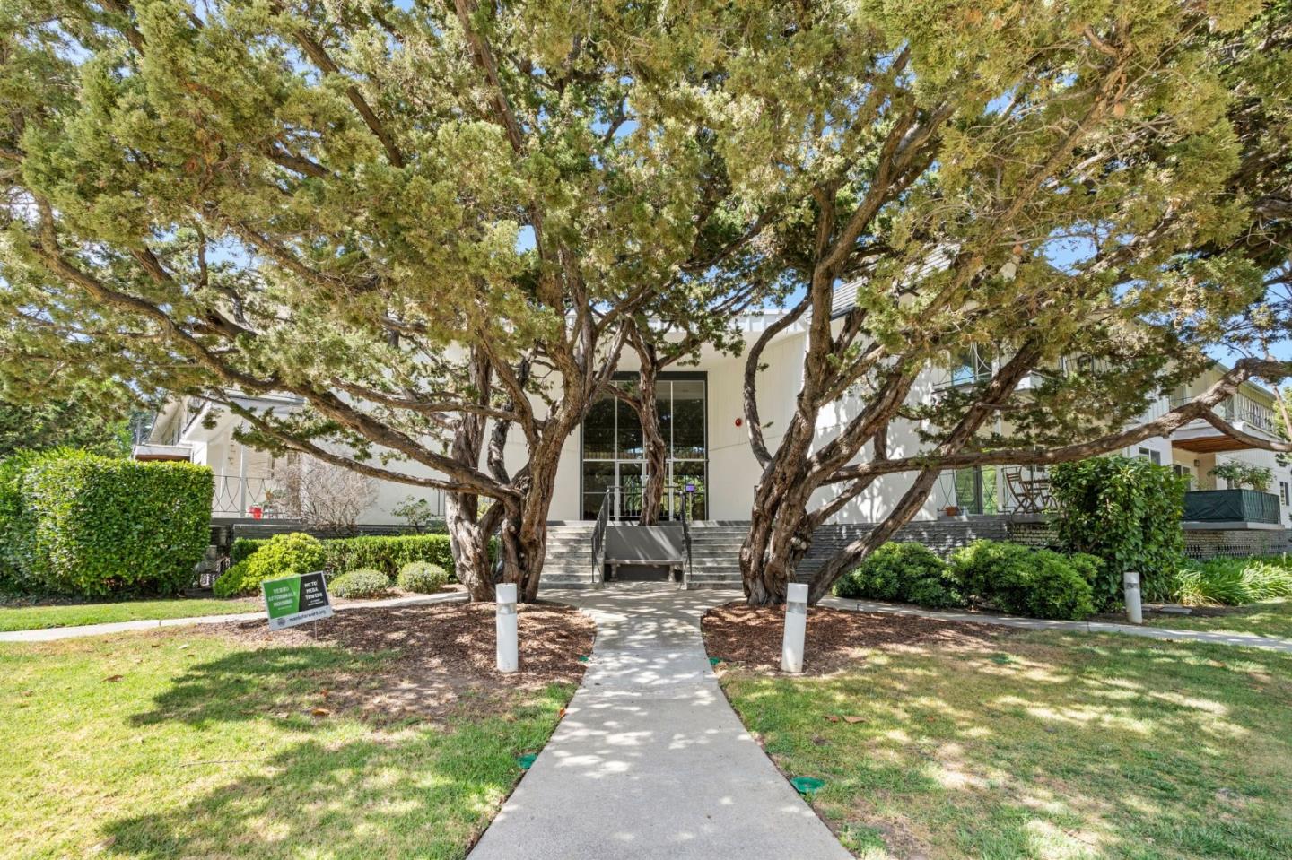 Detail Gallery Image 35 of 36 For 21 Willow Rd #45,  Menlo Park,  CA 94025 - 2 Beds | 2 Baths