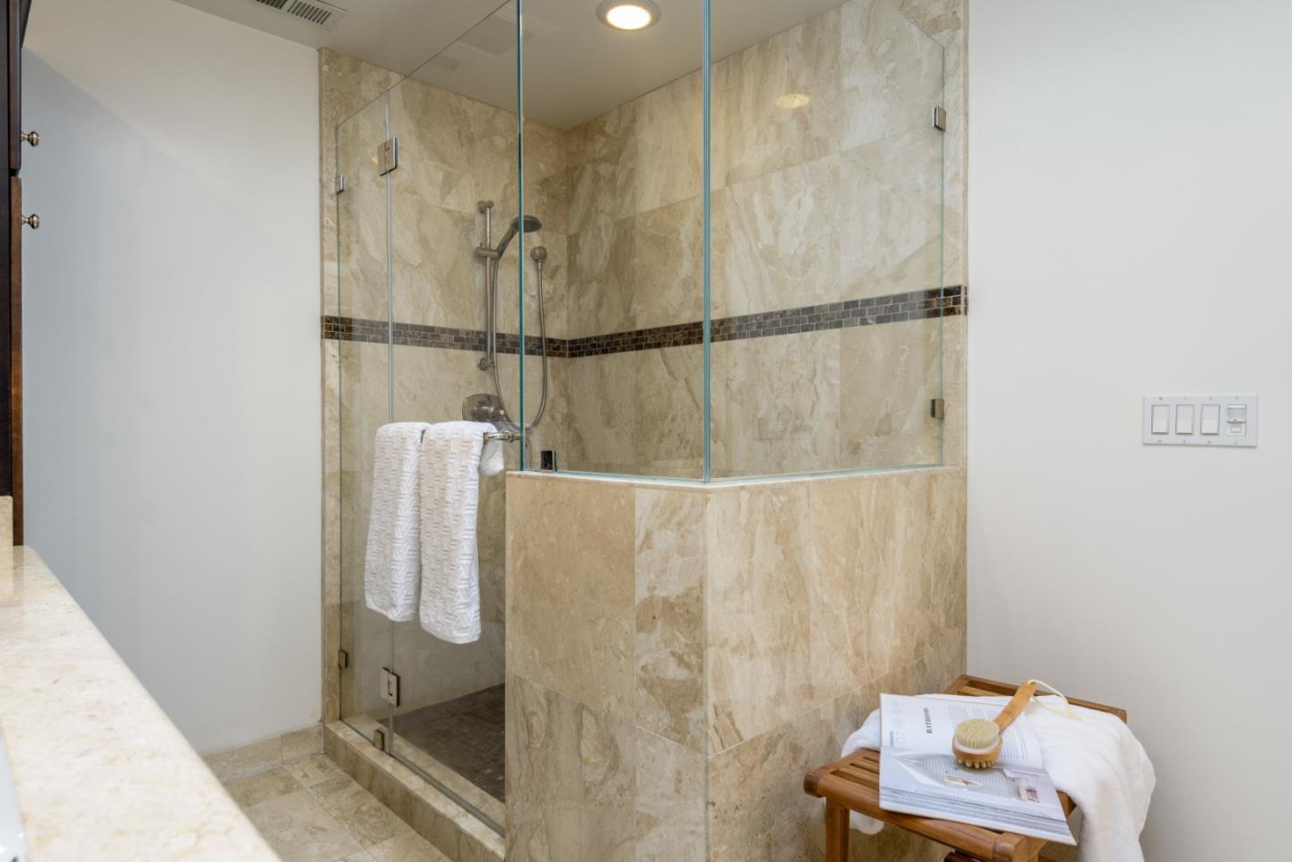 Detail Gallery Image 17 of 25 For 2023 Valparaiso Ave, Menlo Park,  CA 94025 - 4 Beds | 2 Baths