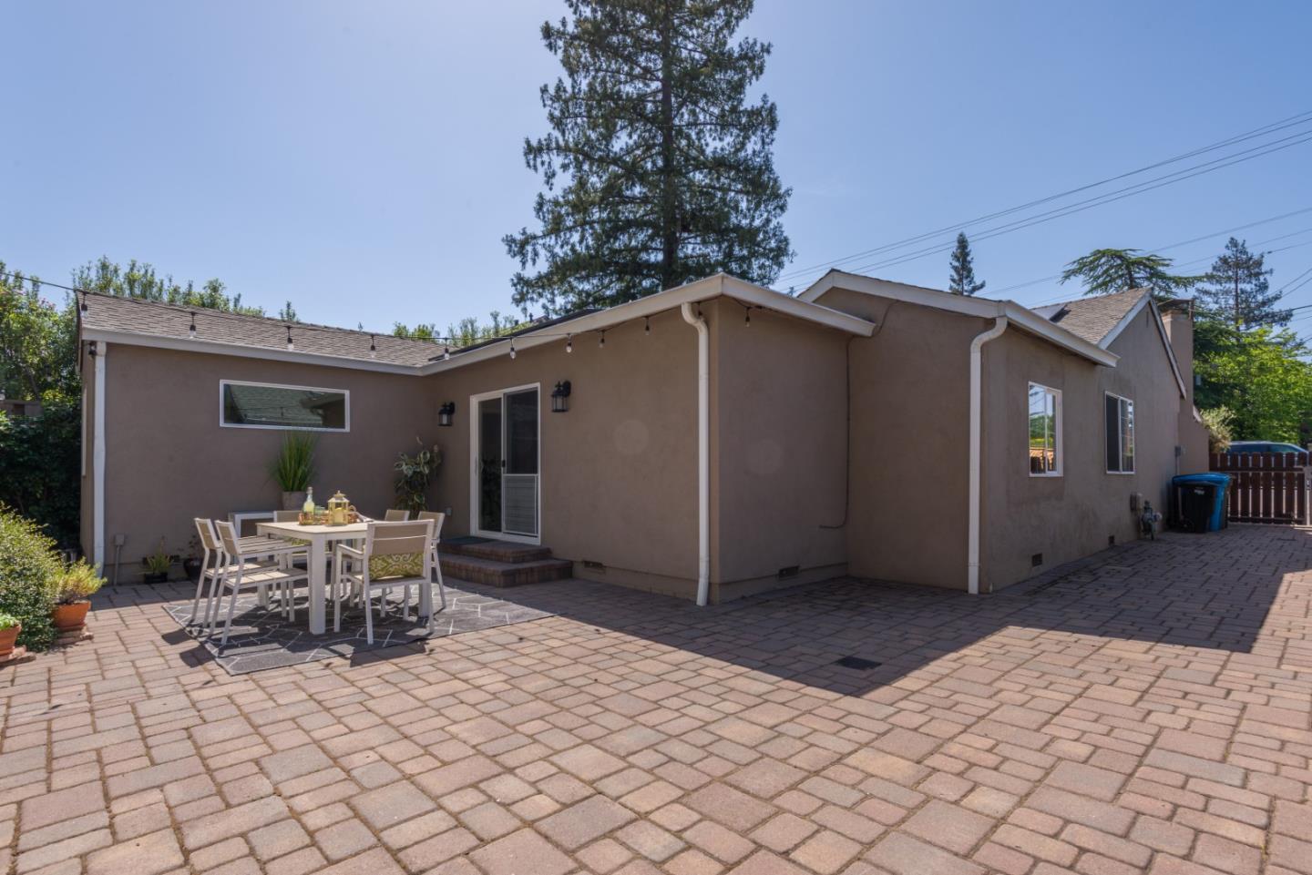 Detail Gallery Image 25 of 25 For 2023 Valparaiso Ave, Menlo Park,  CA 94025 - 4 Beds | 2 Baths