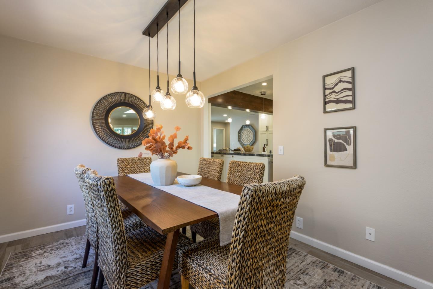 Detail Gallery Image 6 of 25 For 2023 Valparaiso Ave, Menlo Park,  CA 94025 - 4 Beds | 2 Baths