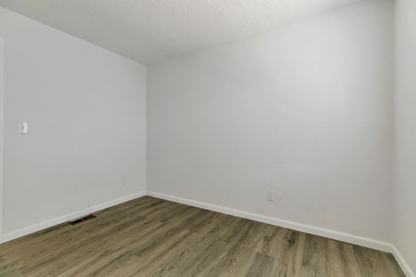 Detail Gallery Image 24 of 35 For 523 Sieber Pl, San Jose,  CA 95111 - 2 Beds | 1 Baths
