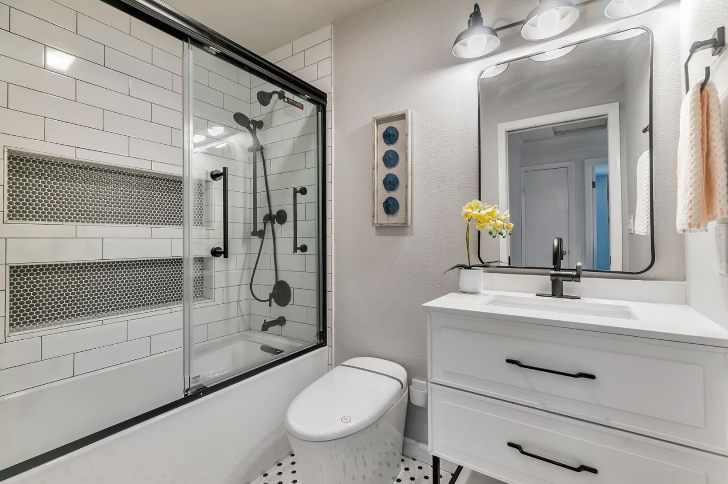 Detail Gallery Image 25 of 35 For 523 Sieber Pl, San Jose,  CA 95111 - 2 Beds | 1 Baths
