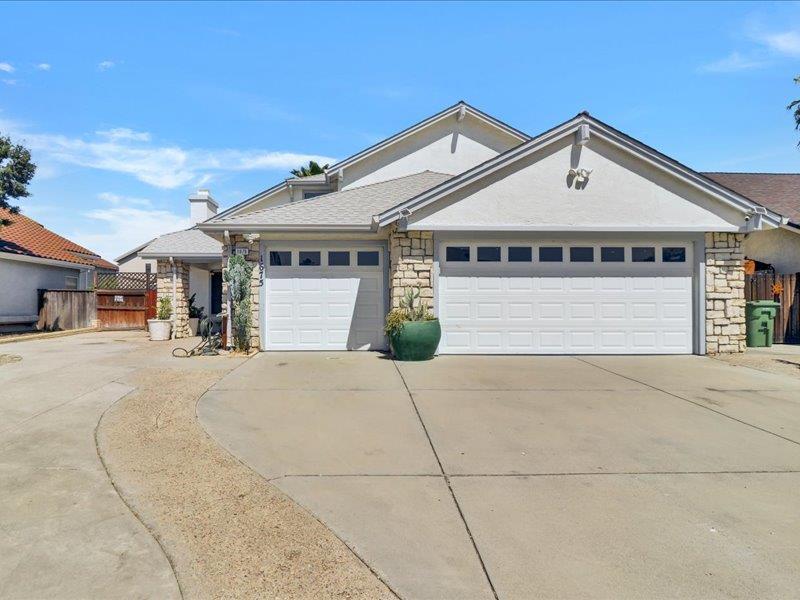 Detail Gallery Image 1 of 26 For 1675 Foxwood Dr, Tracy,  CA 95376 - 4 Beds | 3 Baths