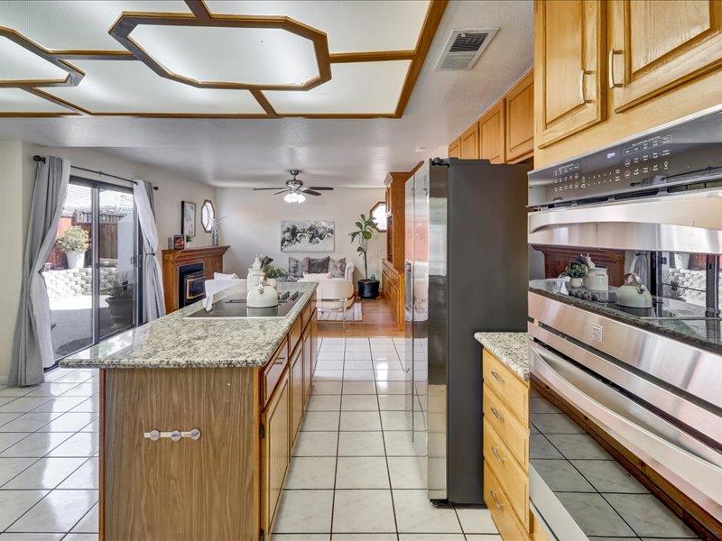 Detail Gallery Image 11 of 26 For 1675 Foxwood Dr, Tracy,  CA 95376 - 4 Beds | 3 Baths