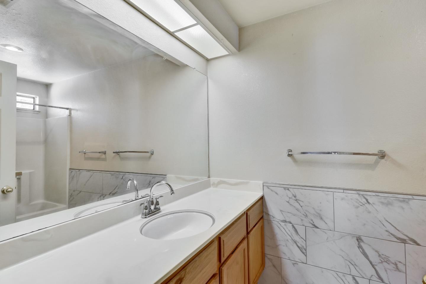 Detail Gallery Image 21 of 26 For 1675 Foxwood Dr, Tracy,  CA 95376 - 4 Beds | 3 Baths