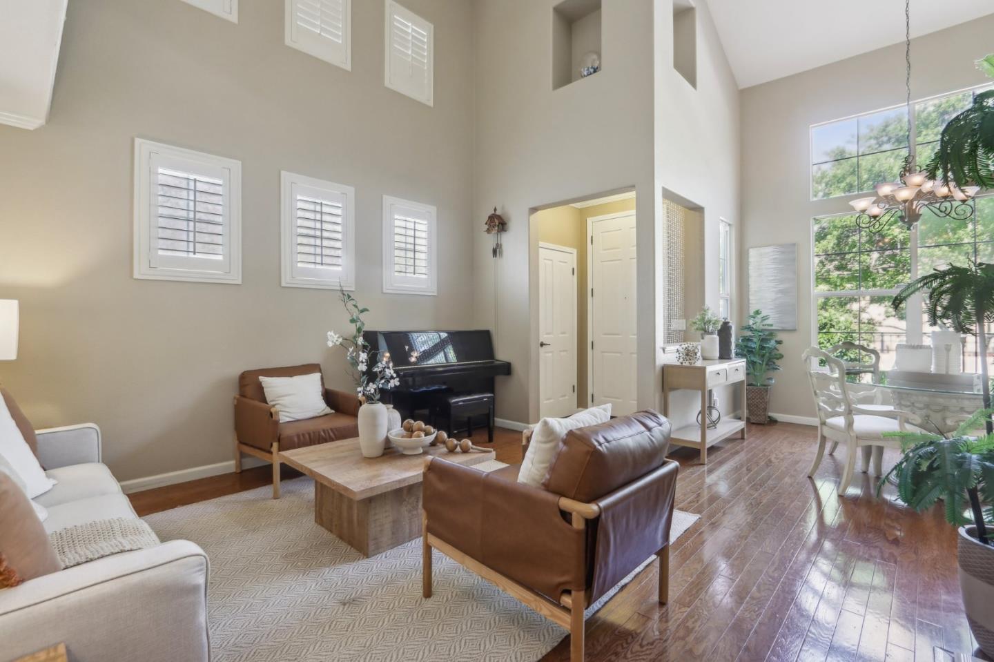 Detail Gallery Image 4 of 58 For 4231 Siena Ct, San Jose,  CA 95135 - 4 Beds | 3 Baths