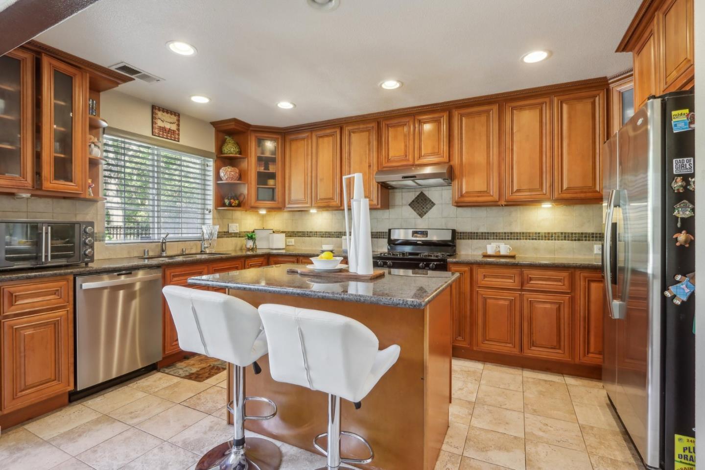 Detail Gallery Image 6 of 58 For 4231 Siena Ct, San Jose,  CA 95135 - 4 Beds | 3 Baths