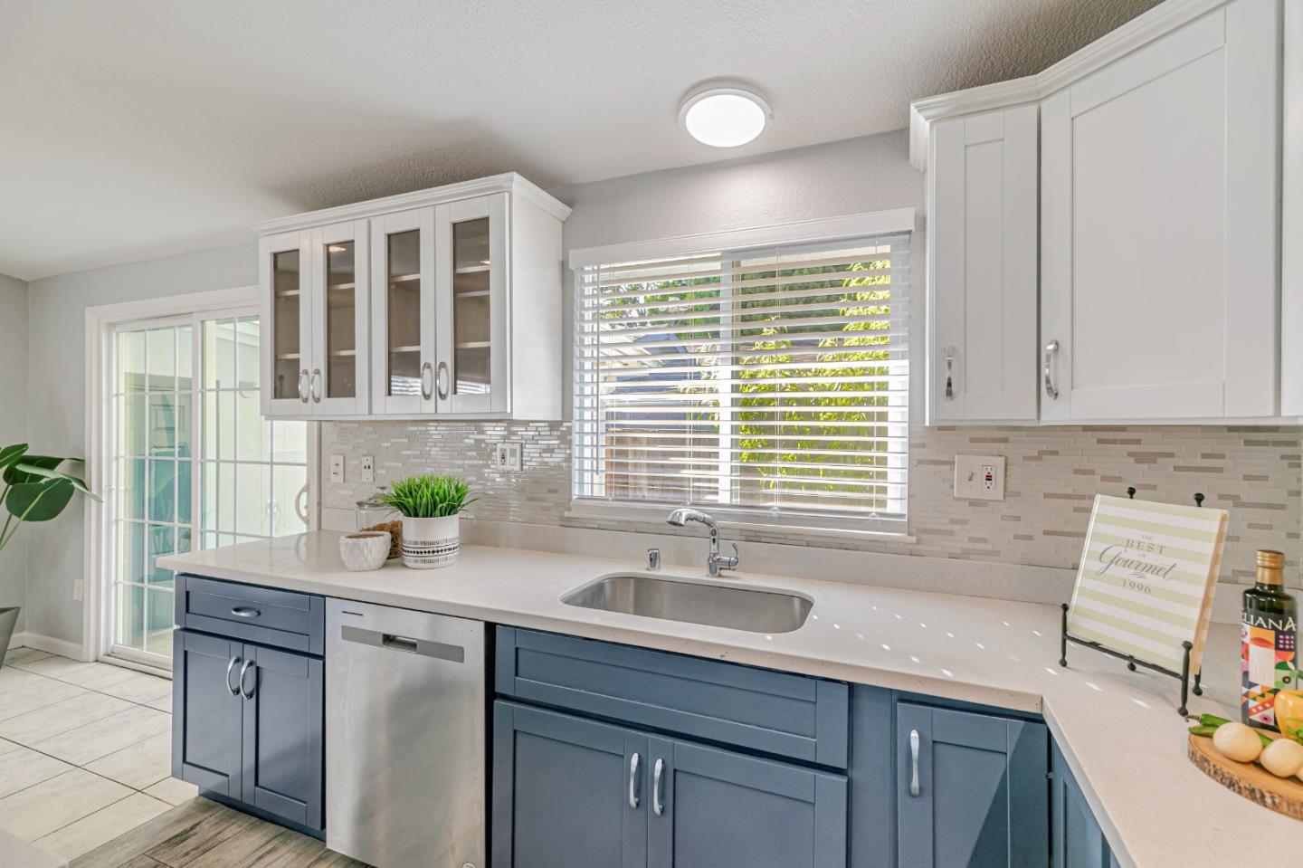 Detail Gallery Image 11 of 29 For 1294 Clemence Ave, San Jose,  CA 95122 - 3 Beds | 2 Baths