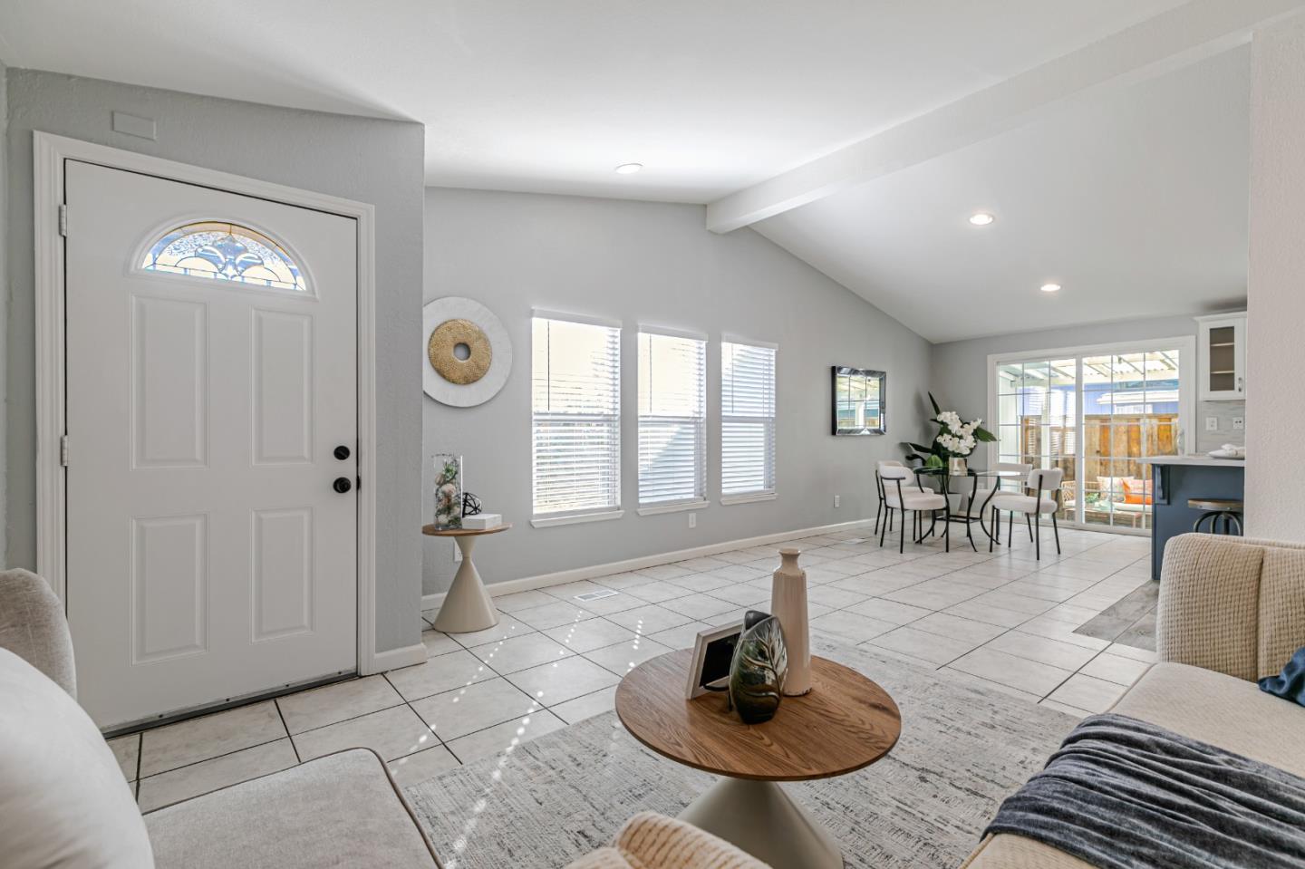 Detail Gallery Image 3 of 29 For 1294 Clemence Ave, San Jose,  CA 95122 - 3 Beds | 2 Baths