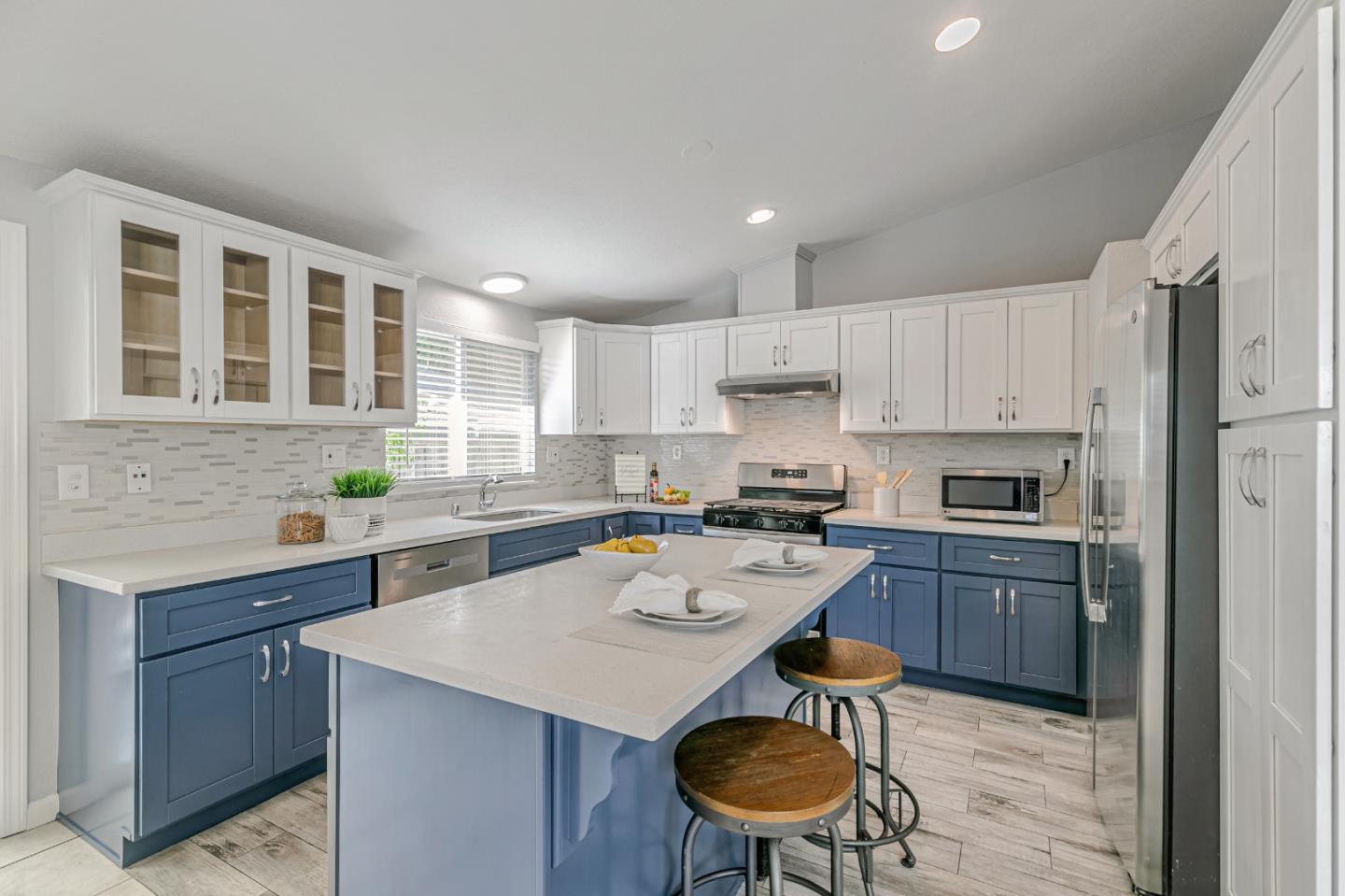Detail Gallery Image 5 of 29 For 1294 Clemence Ave, San Jose,  CA 95122 - 3 Beds | 2 Baths