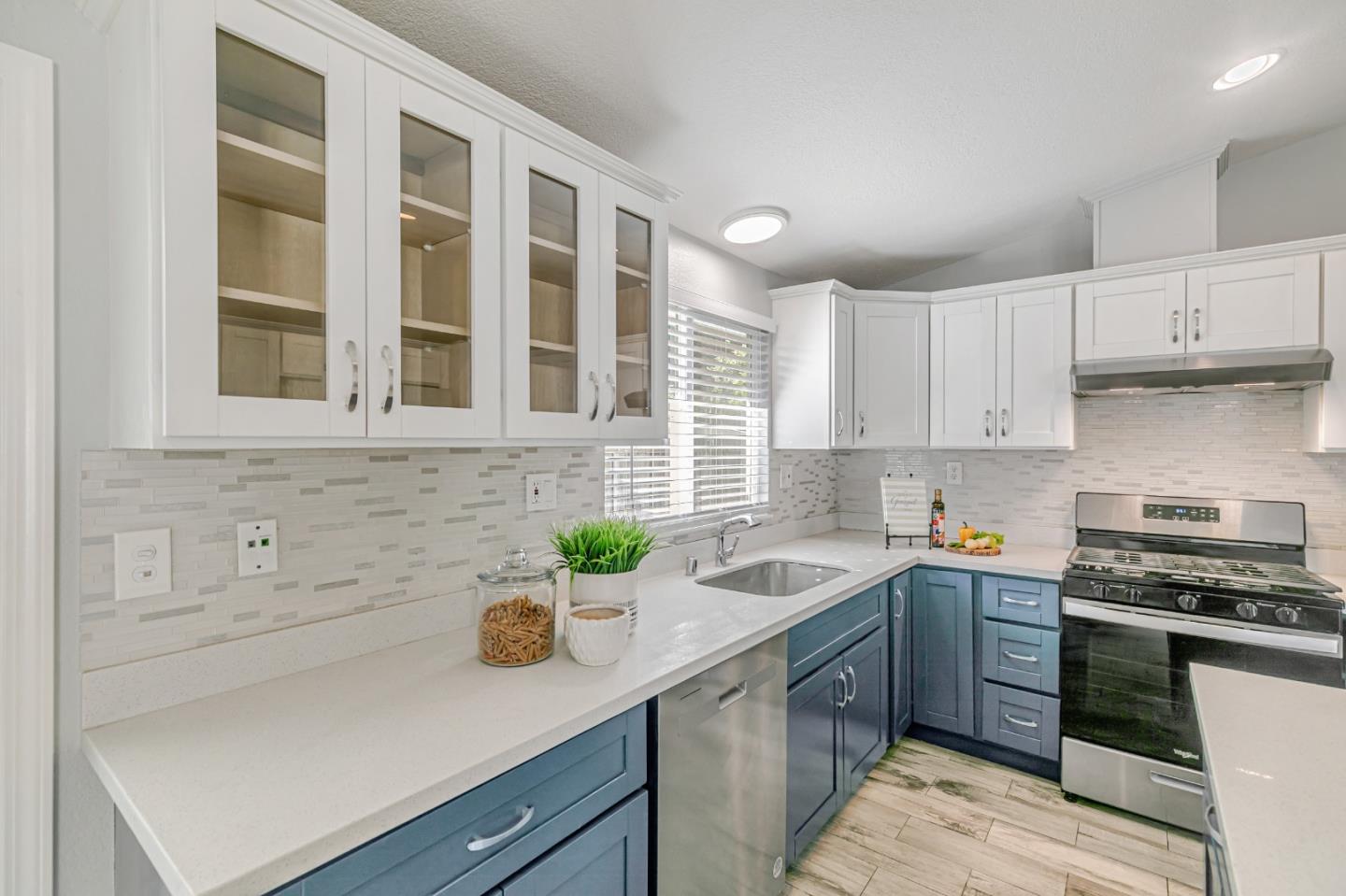 Detail Gallery Image 6 of 29 For 1294 Clemence Ave, San Jose,  CA 95122 - 3 Beds | 2 Baths