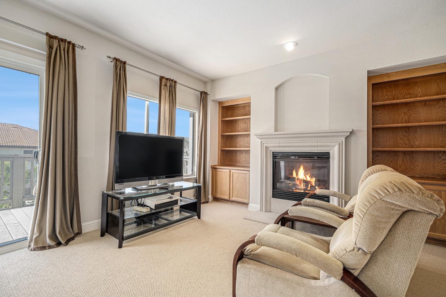 Detail Gallery Image 24 of 49 For 1964 Finger Peak Way, Antioch,  CA 94531 - 5 Beds | 5 Baths