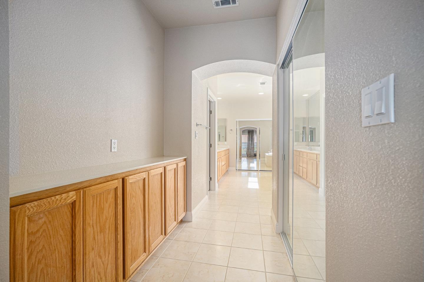 Detail Gallery Image 30 of 49 For 1964 Finger Peak Way, Antioch,  CA 94531 - 5 Beds | 5 Baths