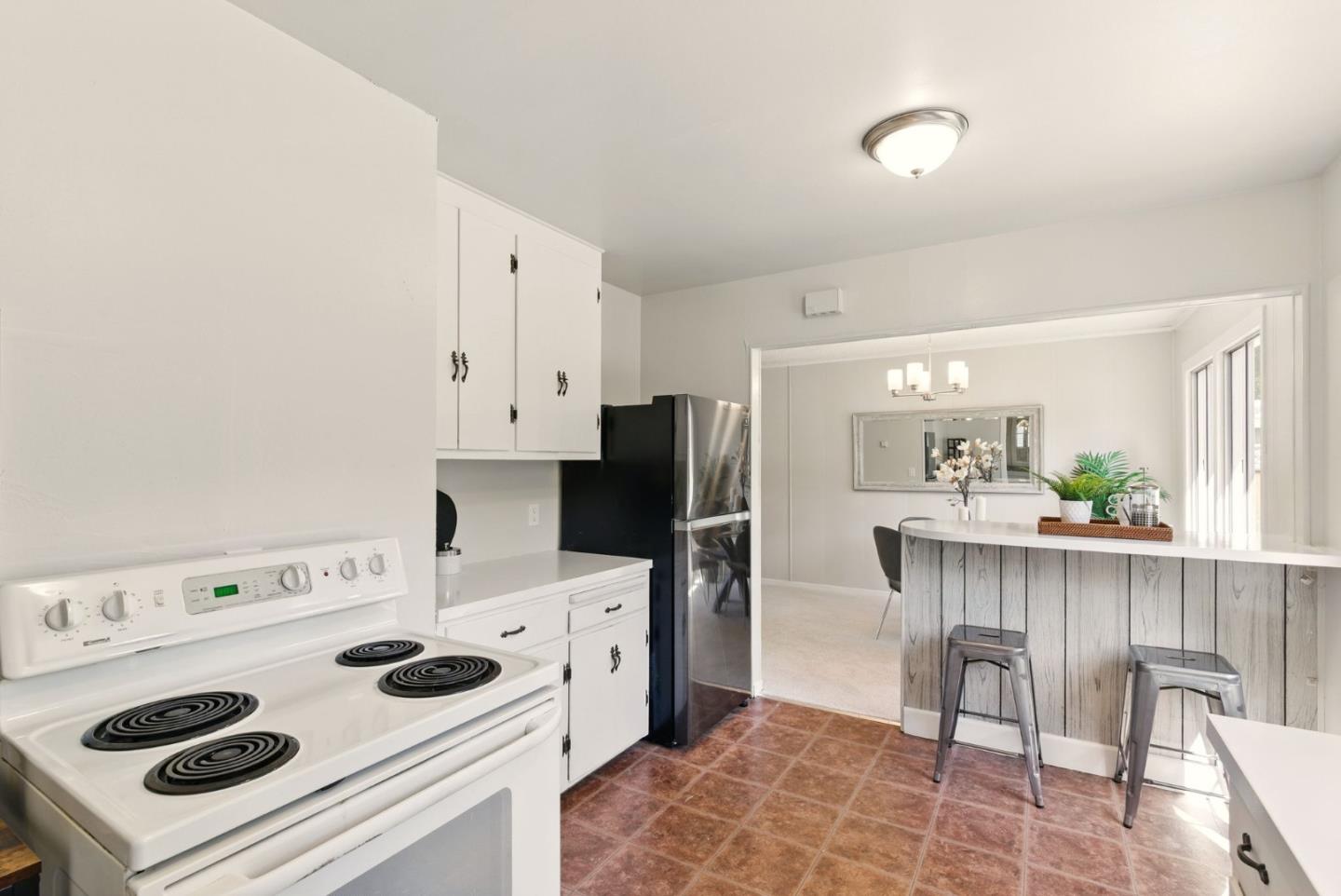 Detail Gallery Image 12 of 30 For 41 Murray Ct, Redwood City,  CA 94061 - 2 Beds | 1 Baths