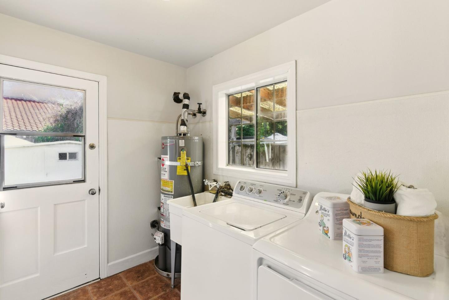 Detail Gallery Image 14 of 30 For 41 Murray Ct, Redwood City,  CA 94061 - 2 Beds | 1 Baths