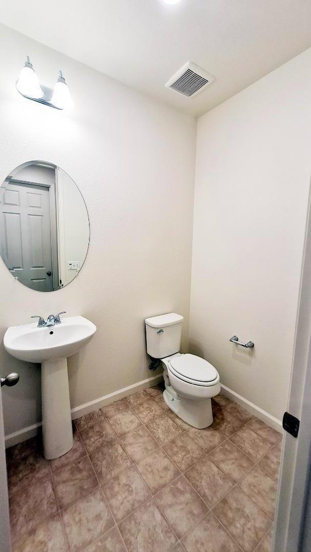 Detail Gallery Image 12 of 29 For 17989 Cantabria Ln, Morgan Hill,  CA 95037 - 3 Beds | 2/1 Baths