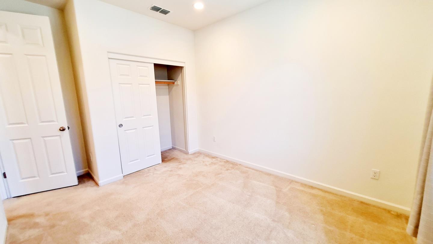 Detail Gallery Image 21 of 29 For 17989 Cantabria Ln, Morgan Hill,  CA 95037 - 3 Beds | 2/1 Baths