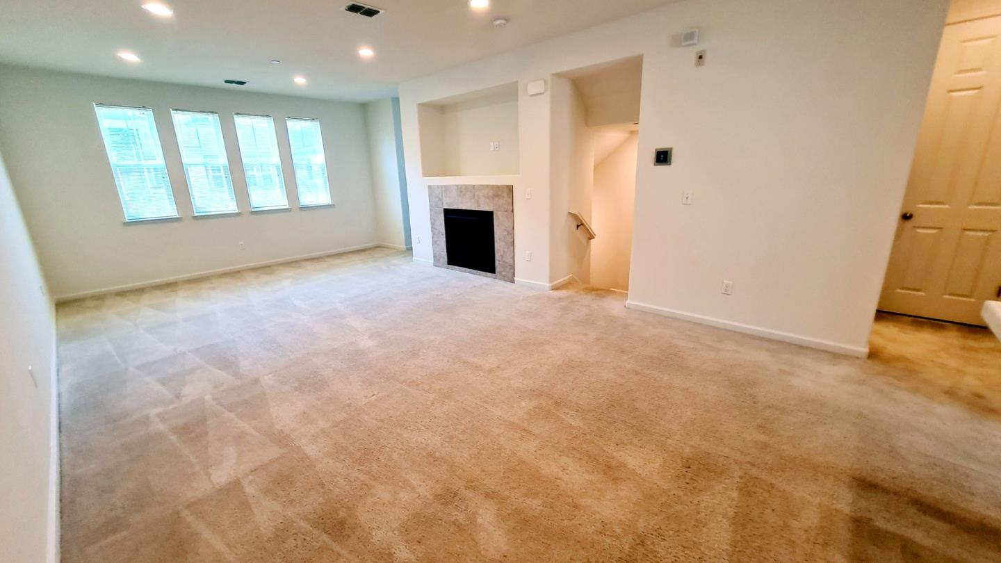 Detail Gallery Image 6 of 29 For 17989 Cantabria Ln, Morgan Hill,  CA 95037 - 3 Beds | 2/1 Baths