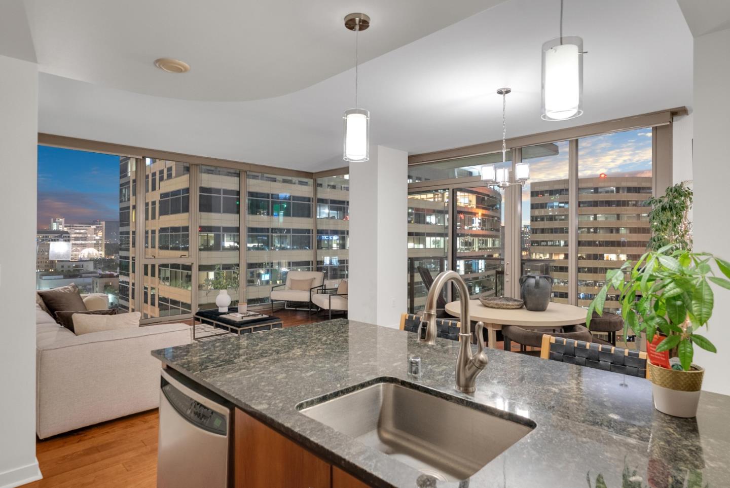 Detail Gallery Image 12 of 48 For 38 N Almaden Blvd #1620,  San Jose,  CA 95110 - 2 Beds | 2 Baths