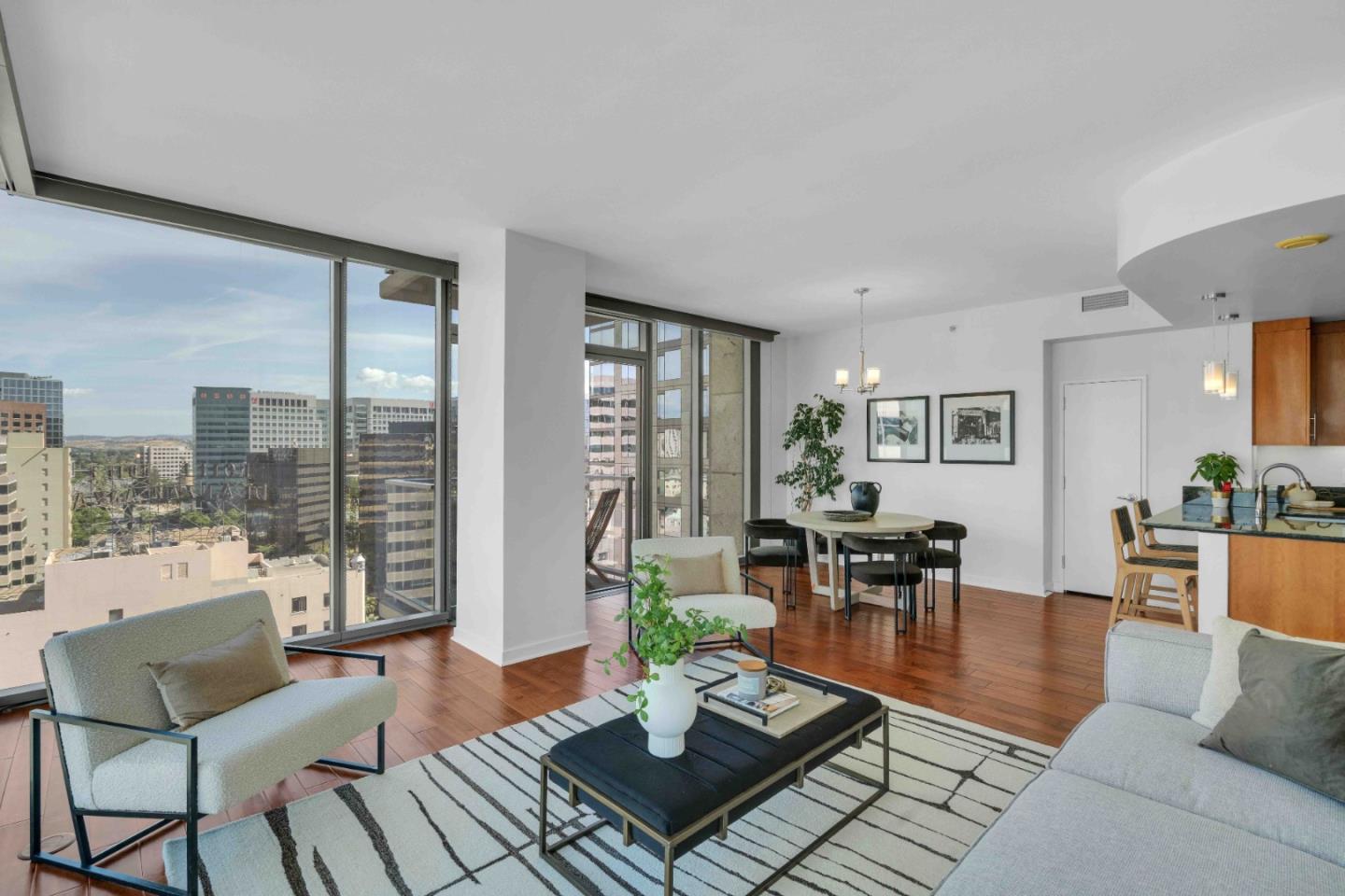 Detail Gallery Image 7 of 48 For 38 N Almaden Blvd #1620,  San Jose,  CA 95110 - 2 Beds | 2 Baths