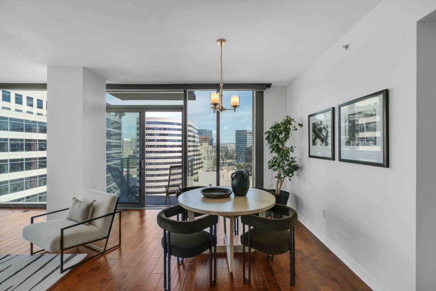 Detail Gallery Image 9 of 48 For 38 N Almaden Blvd #1620,  San Jose,  CA 95110 - 2 Beds | 2 Baths
