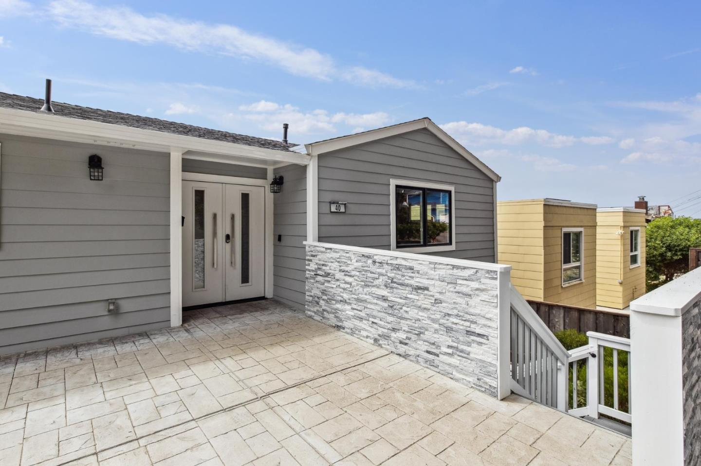 Detail Gallery Image 36 of 51 For 40 Eastlake Ave, Pacifica,  CA 94044 - 4 Beds | 4 Baths