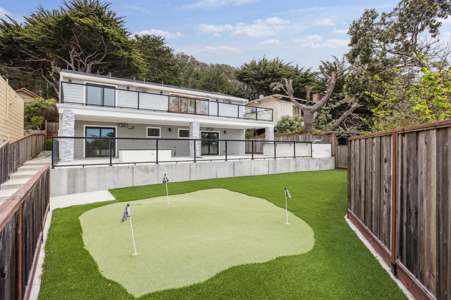 Detail Gallery Image 49 of 51 For 40 Eastlake Ave, Pacifica,  CA 94044 - 4 Beds | 4 Baths