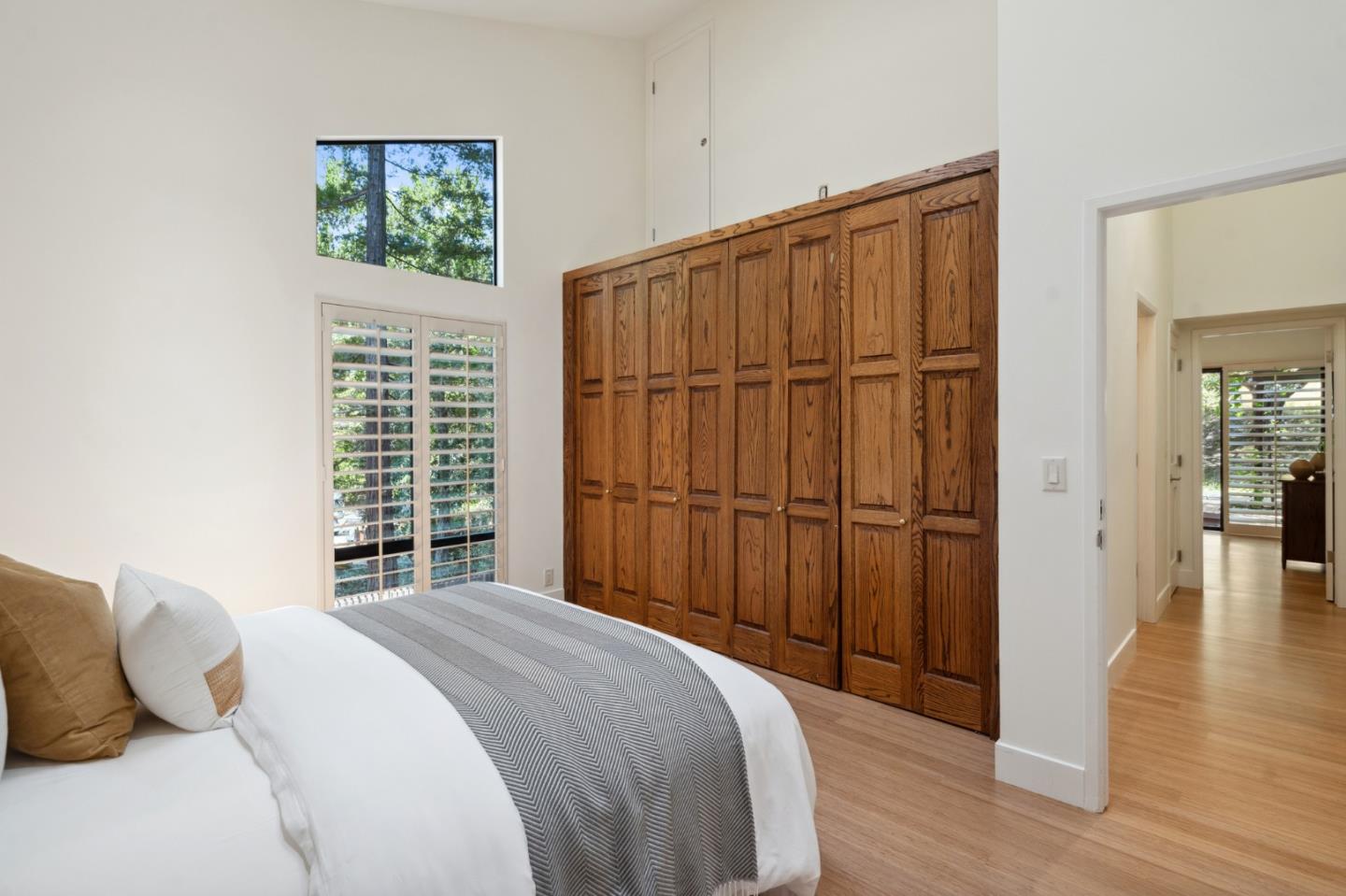 Detail Gallery Image 16 of 40 For 50 Bear Paw, Portola Valley,  CA 94028 - 4 Beds | 4 Baths